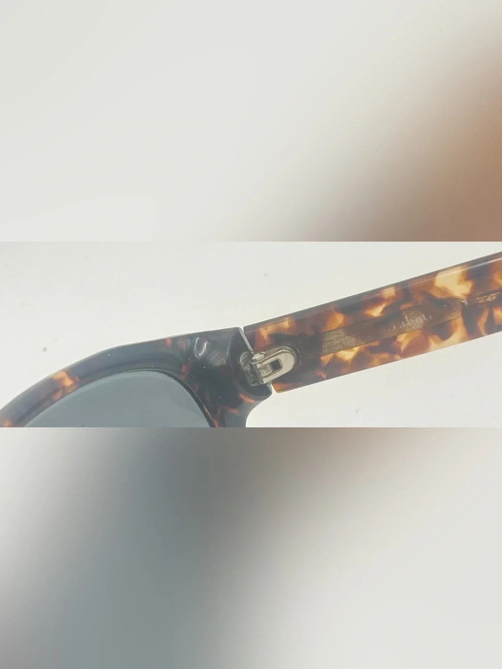 Elizabeth Arden EA Sun 49-1 Tortoise Oval Sunglasses Frames Only